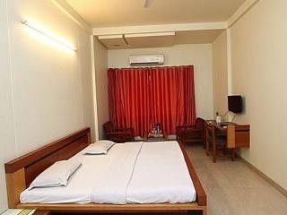Hotel Surya Renaissance Nashik Exterior foto